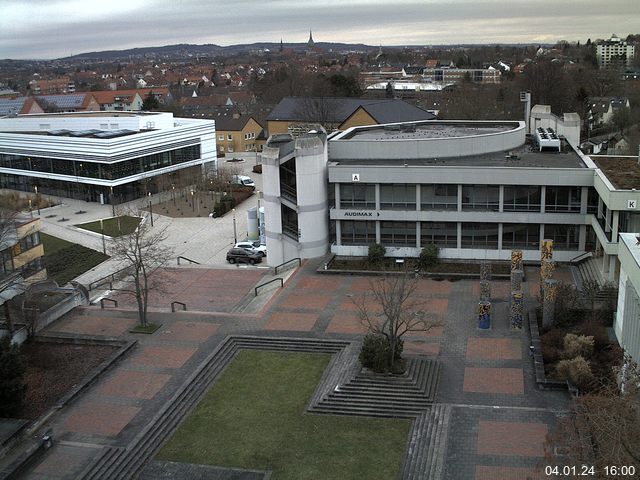 Foto der Webcam: Verwaltungsgebäude, Innenhof mit Audimax, Hörsaal-Gebäude 1