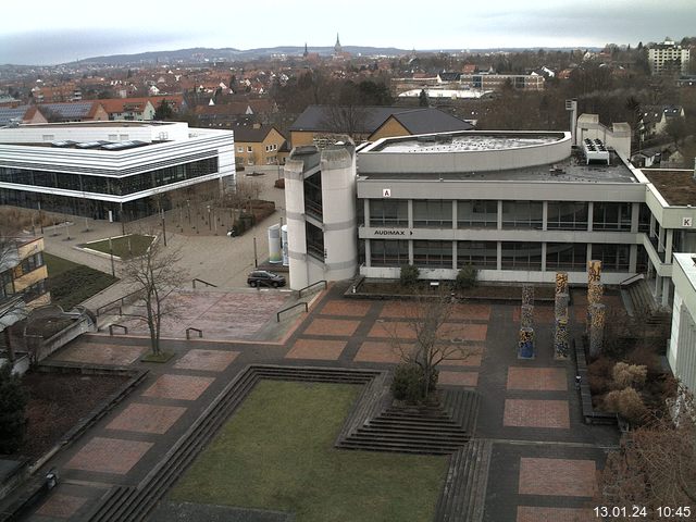 Foto der Webcam: Verwaltungsgebäude, Innenhof mit Audimax, Hörsaal-Gebäude 1