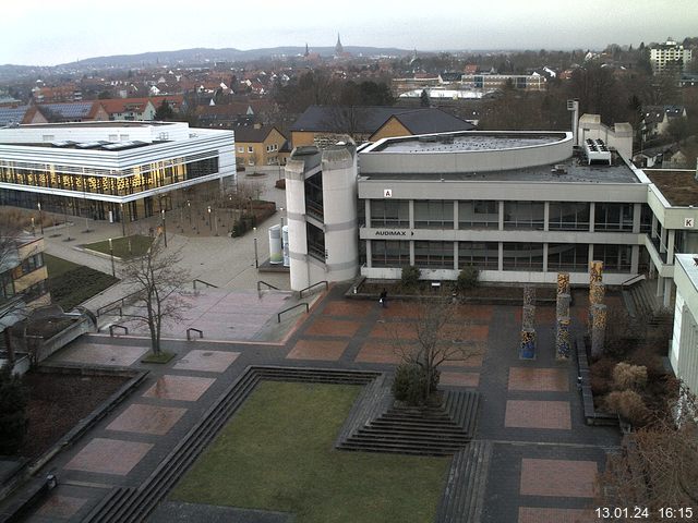 Foto der Webcam: Verwaltungsgebäude, Innenhof mit Audimax, Hörsaal-Gebäude 1