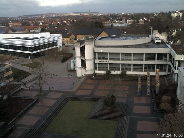 Foto der Webcam: Verwaltungsgebäude, Innenhof mit Audimax, Hörsaal-Gebäude 1