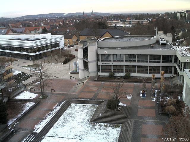 Foto der Webcam: Verwaltungsgebäude, Innenhof mit Audimax, Hörsaal-Gebäude 1