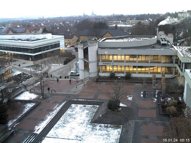 Foto der Webcam: Verwaltungsgebäude, Innenhof mit Audimax, Hörsaal-Gebäude 1