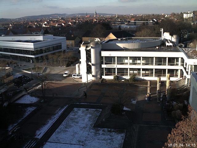 Foto der Webcam: Verwaltungsgebäude, Innenhof mit Audimax, Hörsaal-Gebäude 1