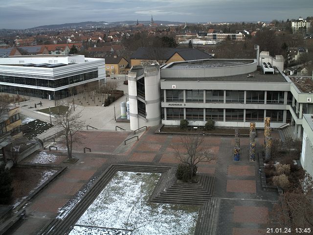 Foto der Webcam: Verwaltungsgebäude, Innenhof mit Audimax, Hörsaal-Gebäude 1