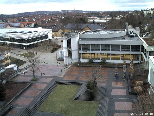 Foto der Webcam: Verwaltungsgebäude, Innenhof mit Audimax, Hörsaal-Gebäude 1