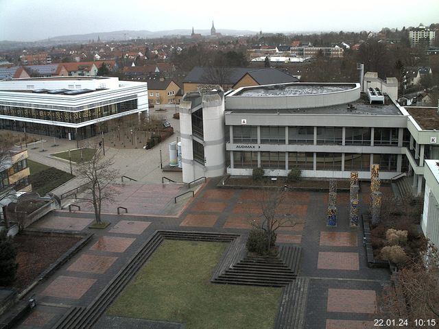 Foto der Webcam: Verwaltungsgebäude, Innenhof mit Audimax, Hörsaal-Gebäude 1