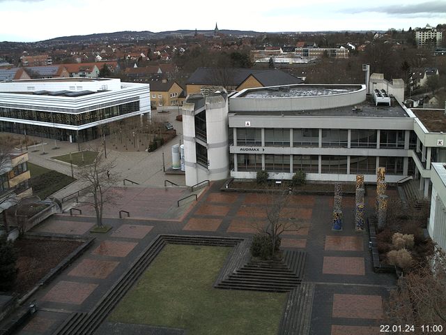 Foto der Webcam: Verwaltungsgebäude, Innenhof mit Audimax, Hörsaal-Gebäude 1