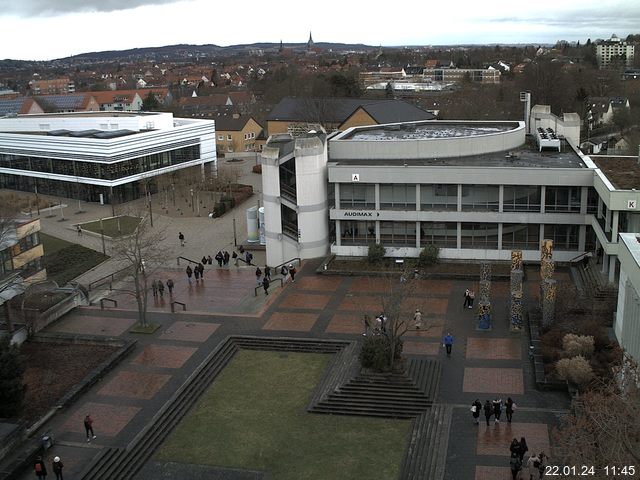 Foto der Webcam: Verwaltungsgebäude, Innenhof mit Audimax, Hörsaal-Gebäude 1