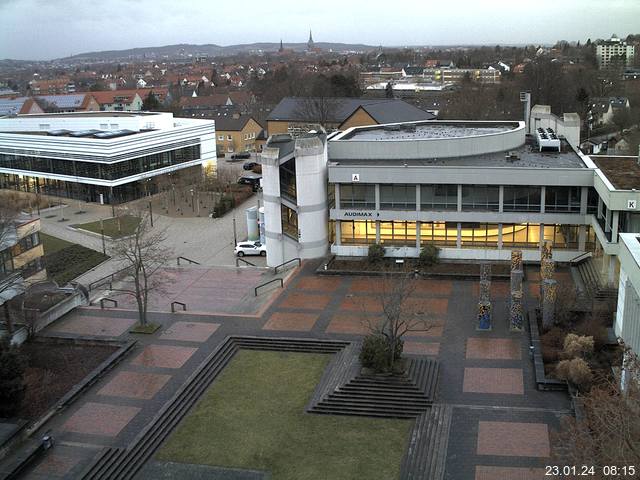 Foto der Webcam: Verwaltungsgebäude, Innenhof mit Audimax, Hörsaal-Gebäude 1