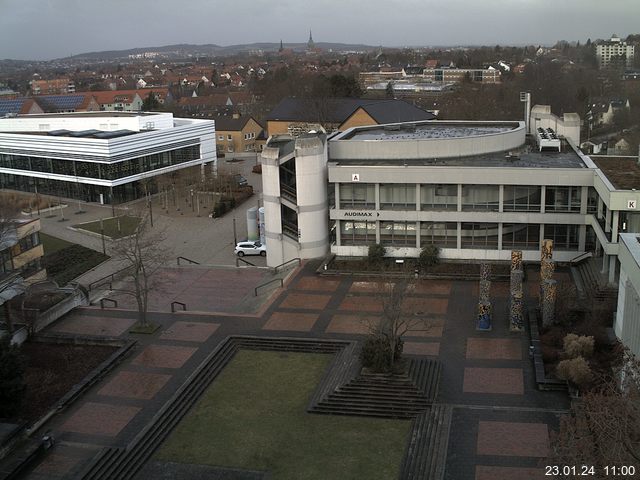 Foto der Webcam: Verwaltungsgebäude, Innenhof mit Audimax, Hörsaal-Gebäude 1