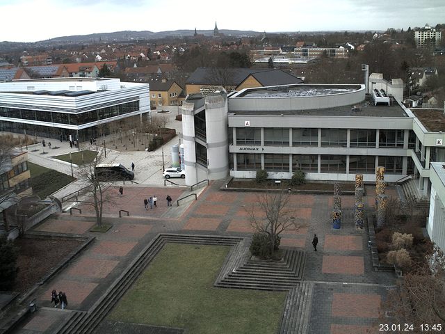 Foto der Webcam: Verwaltungsgebäude, Innenhof mit Audimax, Hörsaal-Gebäude 1