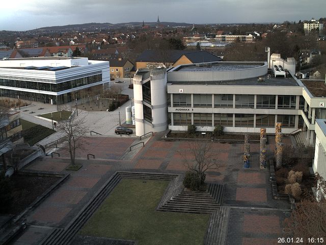 Foto der Webcam: Verwaltungsgebäude, Innenhof mit Audimax, Hörsaal-Gebäude 1