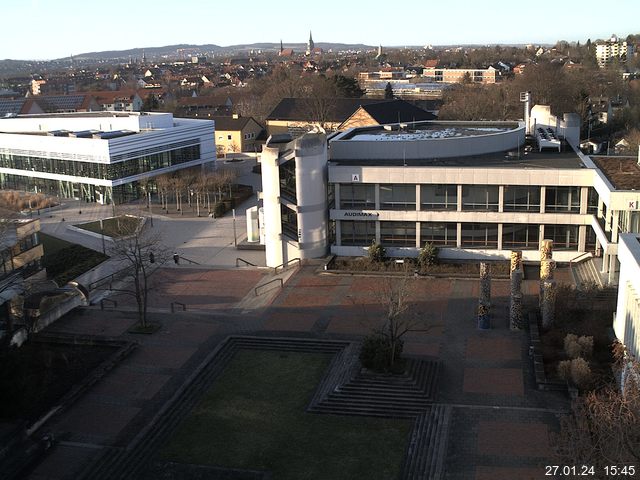 Foto der Webcam: Verwaltungsgebäude, Innenhof mit Audimax, Hörsaal-Gebäude 1