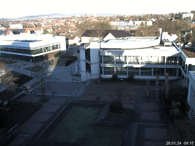 Foto der Webcam: Verwaltungsgebäude, Innenhof mit Audimax, Hörsaal-Gebäude 1