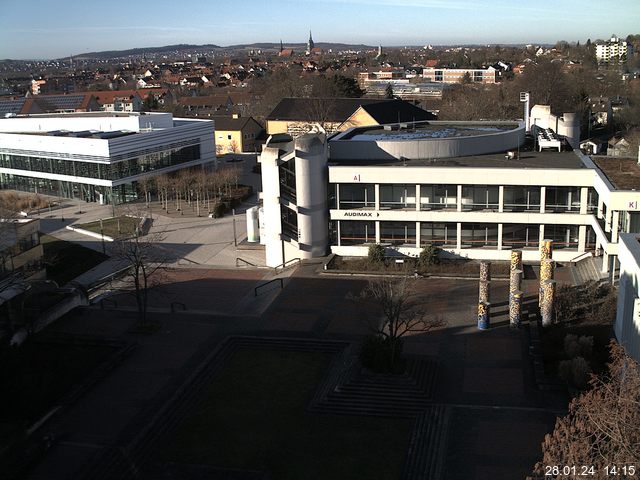 Foto der Webcam: Verwaltungsgebäude, Innenhof mit Audimax, Hörsaal-Gebäude 1