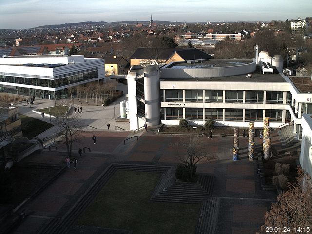 Foto der Webcam: Verwaltungsgebäude, Innenhof mit Audimax, Hörsaal-Gebäude 1