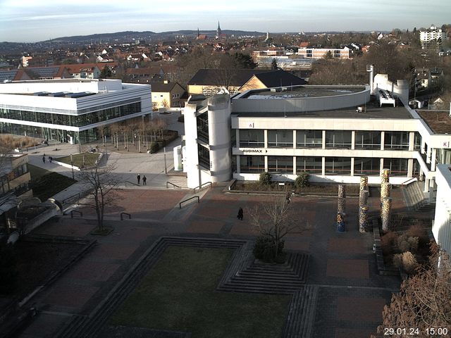 Foto der Webcam: Verwaltungsgebäude, Innenhof mit Audimax, Hörsaal-Gebäude 1