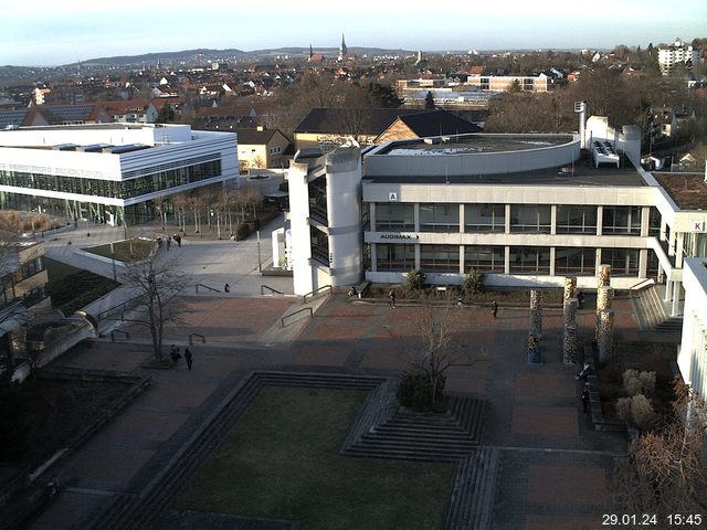 Foto der Webcam: Verwaltungsgebäude, Innenhof mit Audimax, Hörsaal-Gebäude 1