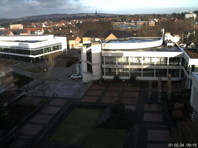 Foto der Webcam: Verwaltungsgebäude, Innenhof mit Audimax, Hörsaal-Gebäude 1