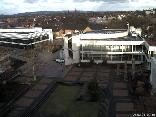 Foto der Webcam: Verwaltungsgebäude, Innenhof mit Audimax, Hörsaal-Gebäude 1