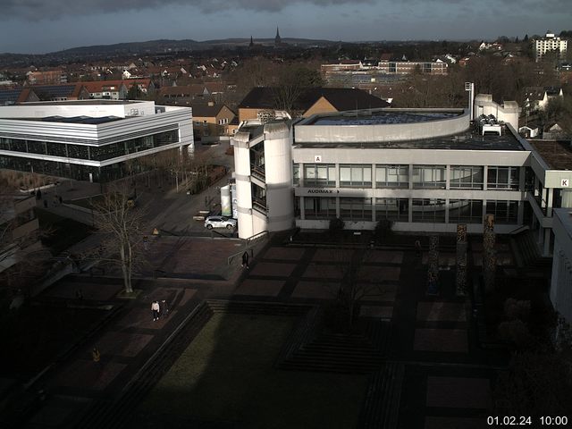 Foto der Webcam: Verwaltungsgebäude, Innenhof mit Audimax, Hörsaal-Gebäude 1