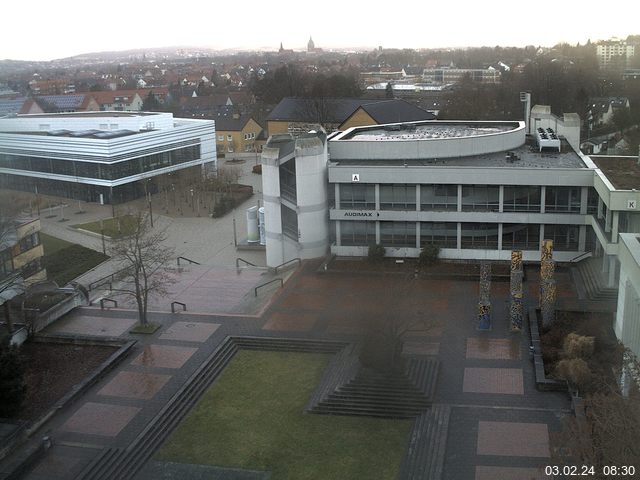 Foto der Webcam: Verwaltungsgeb&auml;ude, Innenhof mit Audimax, H&ouml;rsaal-Geb&auml;ude 1