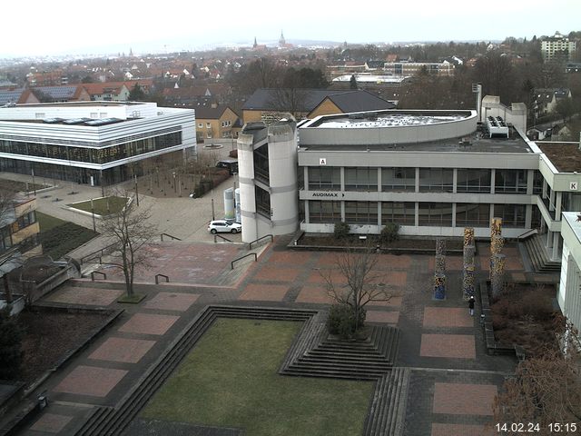 Foto der Webcam: Verwaltungsgeb&auml;ude, Innenhof mit Audimax, H&ouml;rsaal-Geb&auml;ude 1