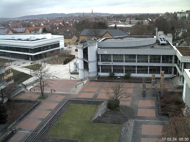 Foto der Webcam: Verwaltungsgeb&auml;ude, Innenhof mit Audimax, H&ouml;rsaal-Geb&auml;ude 1