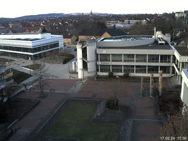 Foto der Webcam: Verwaltungsgeb&auml;ude, Innenhof mit Audimax, H&ouml;rsaal-Geb&auml;ude 1