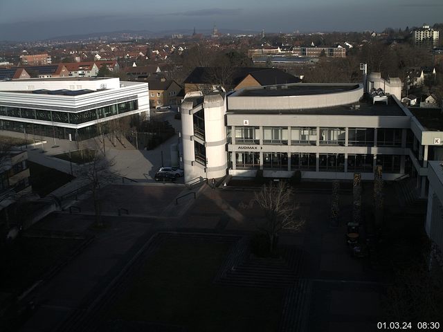 Foto der Webcam: Verwaltungsgeb&auml;ude, Innenhof mit Audimax, H&ouml;rsaal-Geb&auml;ude 1