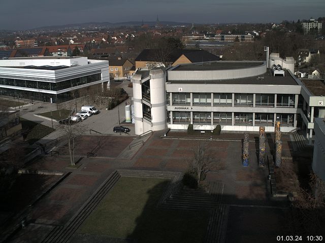 Foto der Webcam: Verwaltungsgeb&auml;ude, Innenhof mit Audimax, H&ouml;rsaal-Geb&auml;ude 1