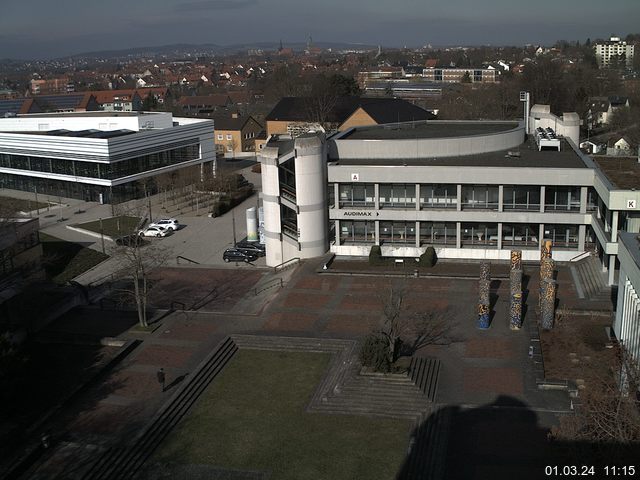 Foto der Webcam: Verwaltungsgeb&auml;ude, Innenhof mit Audimax, H&ouml;rsaal-Geb&auml;ude 1