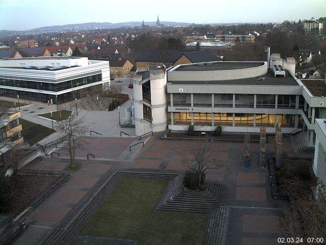 Foto der Webcam: Verwaltungsgeb&auml;ude, Innenhof mit Audimax, H&ouml;rsaal-Geb&auml;ude 1