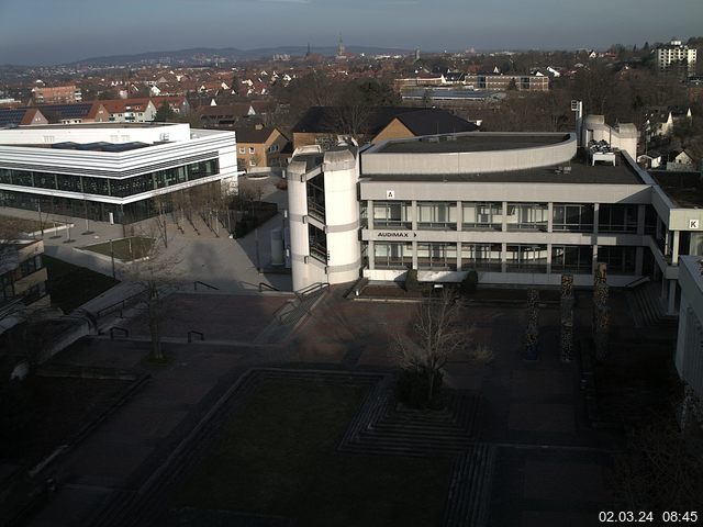 Foto der Webcam: Verwaltungsgeb&auml;ude, Innenhof mit Audimax, H&ouml;rsaal-Geb&auml;ude 1