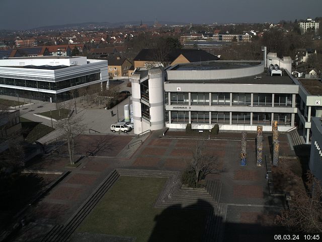 Foto der Webcam: Verwaltungsgeb&auml;ude, Innenhof mit Audimax, H&ouml;rsaal-Geb&auml;ude 1