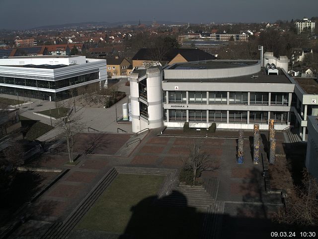 Foto der Webcam: Verwaltungsgeb&auml;ude, Innenhof mit Audimax, H&ouml;rsaal-Geb&auml;ude 1