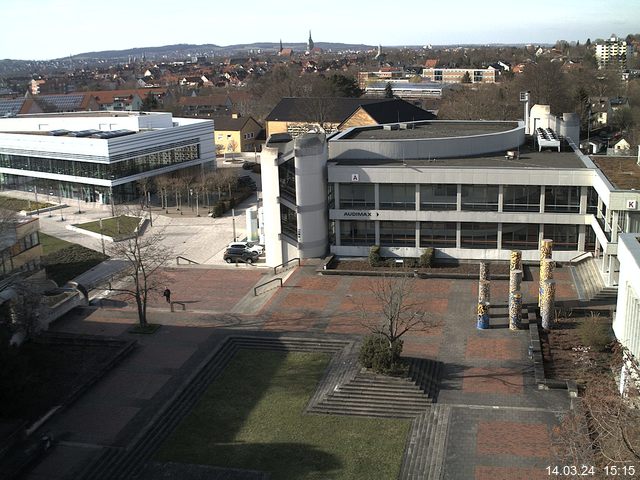 Foto der Webcam: Verwaltungsgeb&auml;ude, Innenhof mit Audimax, H&ouml;rsaal-Geb&auml;ude 1