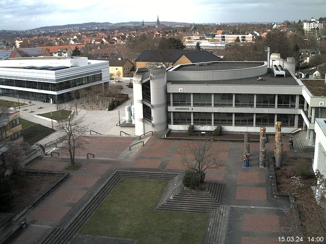 Foto der Webcam: Verwaltungsgeb&auml;ude, Innenhof mit Audimax, H&ouml;rsaal-Geb&auml;ude 1