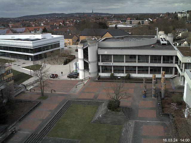 Foto der Webcam: Verwaltungsgeb&auml;ude, Innenhof mit Audimax, H&ouml;rsaal-Geb&auml;ude 1