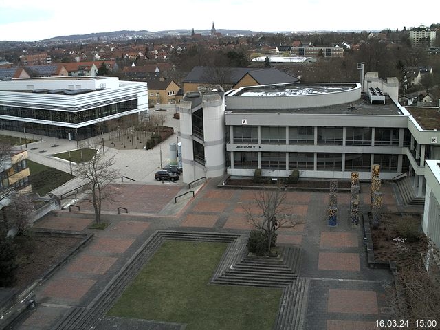 Foto der Webcam: Verwaltungsgeb&auml;ude, Innenhof mit Audimax, H&ouml;rsaal-Geb&auml;ude 1