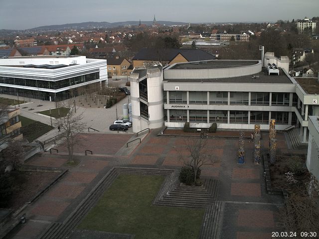 Foto der Webcam: Verwaltungsgeb&auml;ude, Innenhof mit Audimax, H&ouml;rsaal-Geb&auml;ude 1