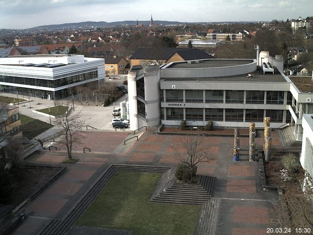 Foto der Webcam: Verwaltungsgeb&auml;ude, Innenhof mit Audimax, H&ouml;rsaal-Geb&auml;ude 1