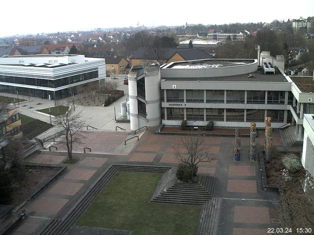 Foto der Webcam: Verwaltungsgeb&auml;ude, Innenhof mit Audimax, H&ouml;rsaal-Geb&auml;ude 1