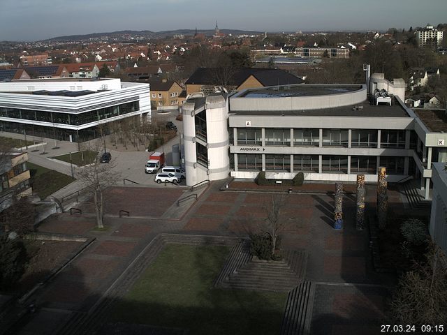 Foto der Webcam: Verwaltungsgeb&auml;ude, Innenhof mit Audimax, H&ouml;rsaal-Geb&auml;ude 1