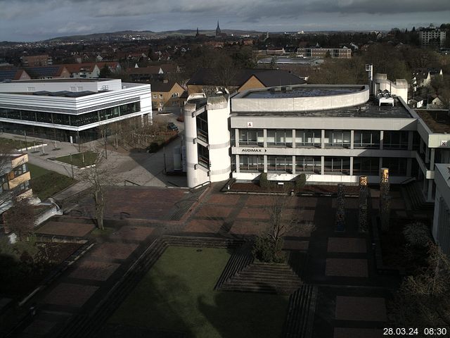 Foto der Webcam: Verwaltungsgeb&auml;ude, Innenhof mit Audimax, H&ouml;rsaal-Geb&auml;ude 1
