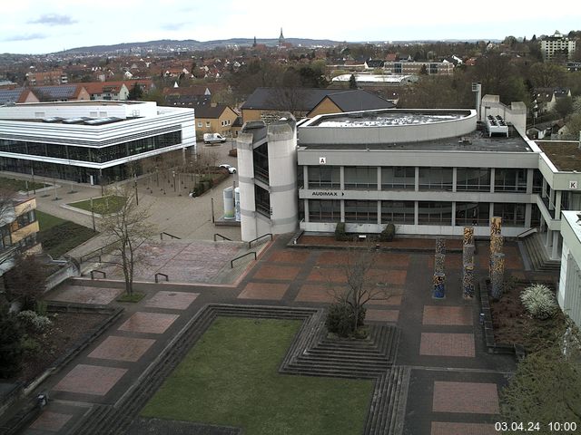 Foto der Webcam: Verwaltungsgebäude, Innenhof mit Audimax, Hörsaal-Gebäude 1