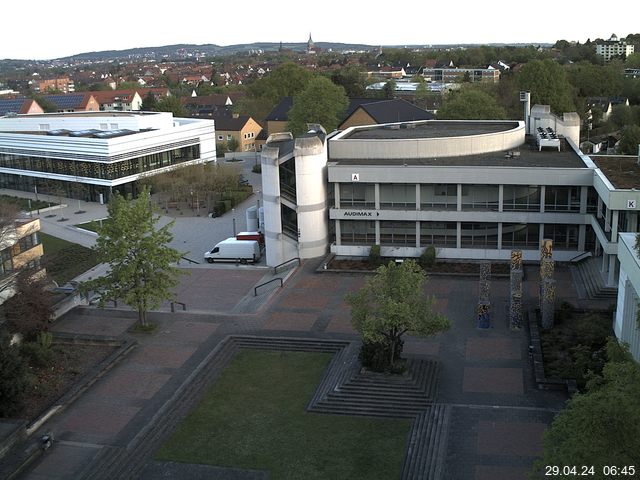 Foto der Webcam: Verwaltungsgeb&auml;ude, Innenhof mit Audimax, H&ouml;rsaal-Geb&auml;ude 1