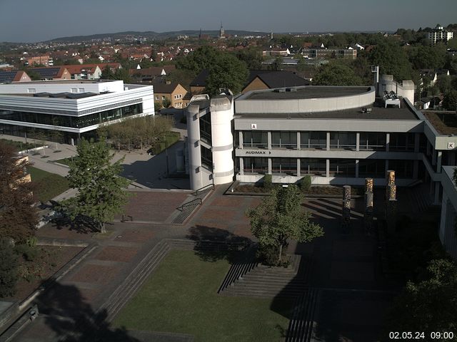 Foto der Webcam: Verwaltungsgebäude, Innenhof mit Audimax, Hörsaal-Gebäude 1