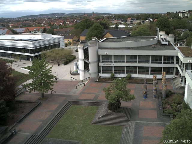 Foto der Webcam: Verwaltungsgebäude, Innenhof mit Audimax, Hörsaal-Gebäude 1