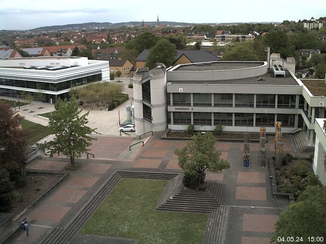 Foto der Webcam: Verwaltungsgebäude, Innenhof mit Audimax, Hörsaal-Gebäude 1